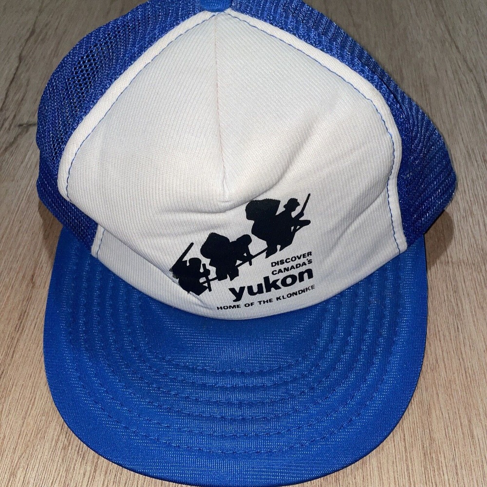 Vintage Discover‎ Canada’s Yukon Trucker Hat Mesh Cap Blue SnapBack